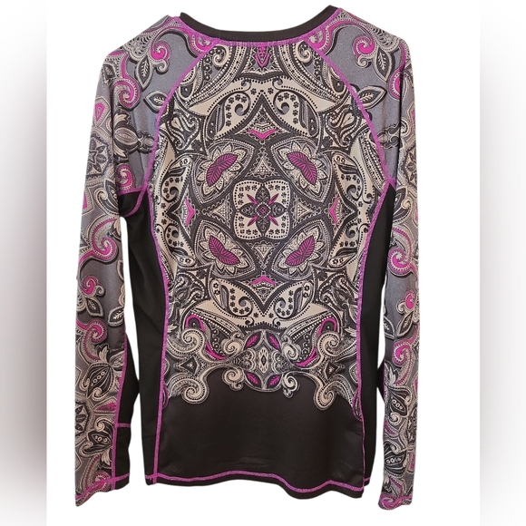 ATHLETA RUNAWAY TOP. PAISLEY DESIGN. BLACK/PURPLE. SIZE LARGE. - Picture 2 of 9